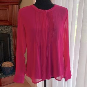 BANANA REPUBLIC Fushia Pintuck Sheer Blouse.  Size Small
